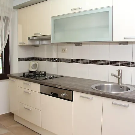 Toni Design Vendégház 4*