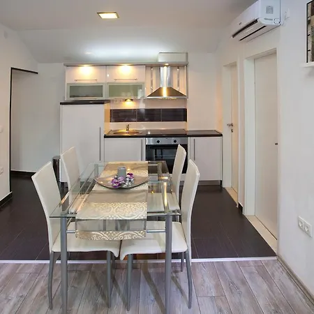 ゲストハウス トニ デザイン