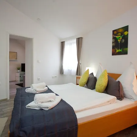 ゲストハウス トニ デザイン スプリト