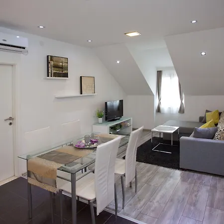 トニ デザイン ゲストハウス