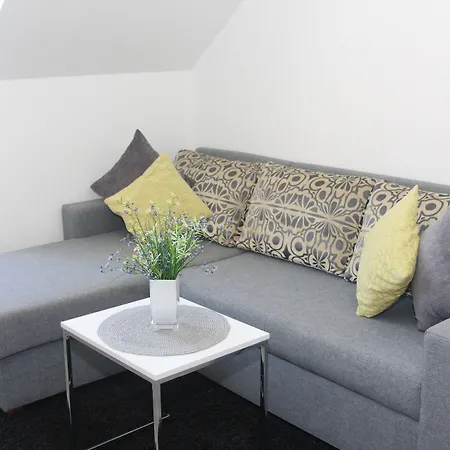 トニ デザイン ゲストハウス 4*