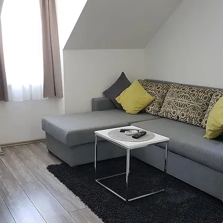 トニ デザイン ゲストハウス 4*