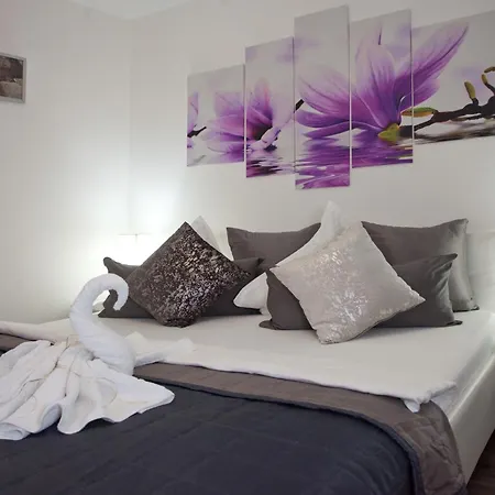 トニ デザイン ゲストハウス 4*