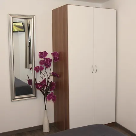 Konukevi Toni Design